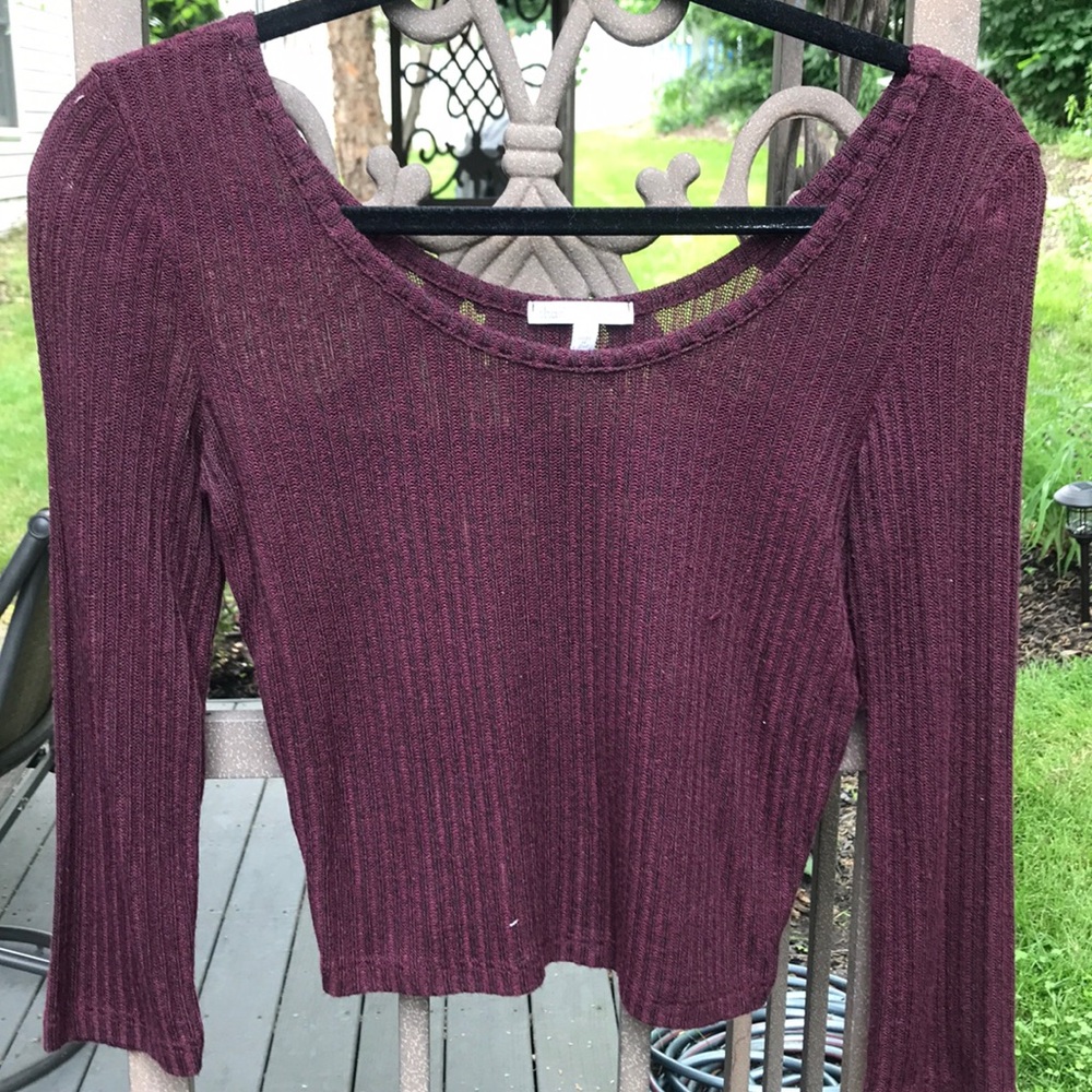 knit long sleeve crop top
